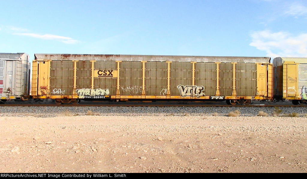 WB Unit Vehicular Flat Car Frt at Erie NV -29